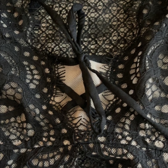 *SOLD* Victoria’s Secret Lace Bralette - Picture 5 of 7